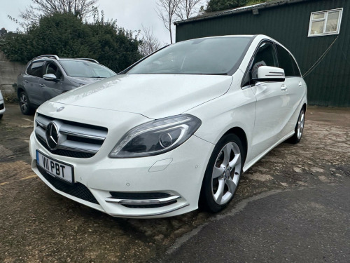 Mercedes-Benz B-Class B180 1.6 B180 BlueEfficiency Sport 7G-DCT Euro 5 (s/s) 5dr