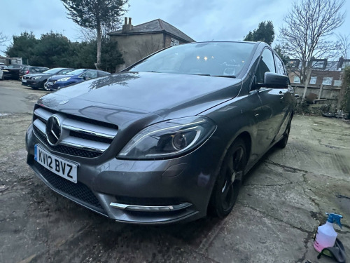 Mercedes-Benz B-Class B180 1.6 B180 BlueEfficiency Sport 7G-DCT Euro 5 (s/s) 5dr