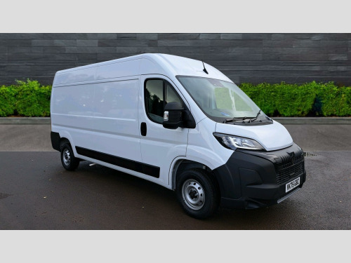 Peugeot Boxer  2.2 BlueHDi 335 Professional Panel Van 5dr Diesel Manual L3 H2 Euro 6 (s/s) 