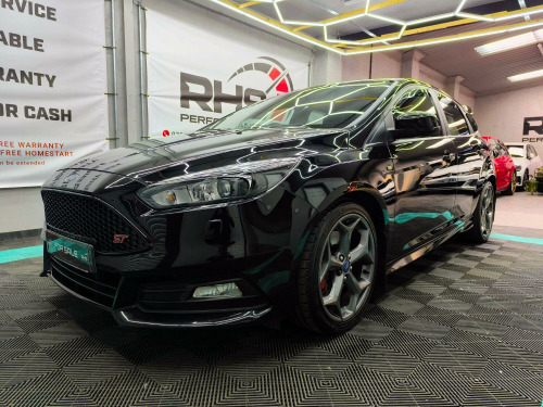 Ford Focus  2.0 T EcoBoost ST-3