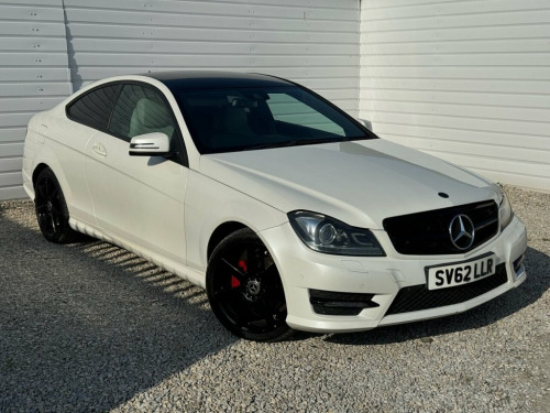Mercedes-Benz C-Class C220 2.1 C220 CDI BlueEfficiency AMG Sport Coupe 2dr Di