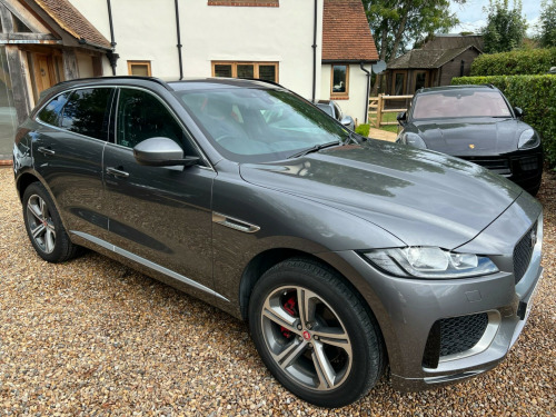 Jaguar F-PACE  3.0 D300 V6 S Auto AWD Euro 6 (s/s) 5dr