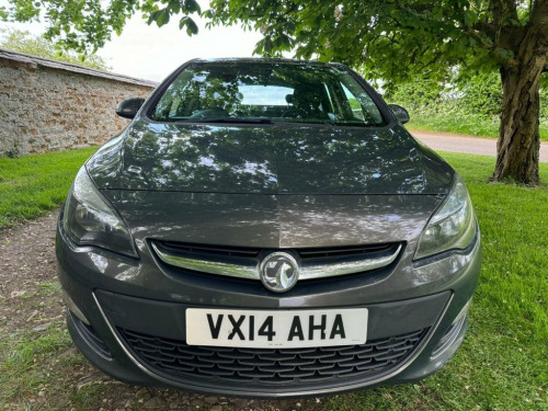 Vauxhall Astra  1.7 ES CDTI ECOFLEX S/S 5d 110 BHP 2 KEYS LONG MOT