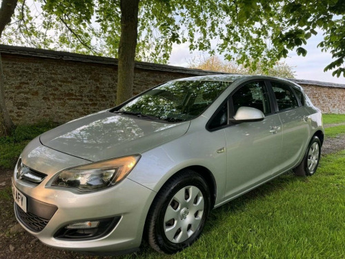 Vauxhall Astra  1.7 ES CDTI ECOFLEX S/S 5d 110 BHP 2 KEYS ONE OWNE