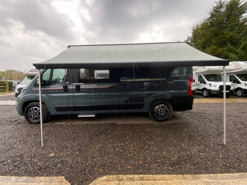 Auto-Trail V-Line  669S  Lux Pack + Awning  