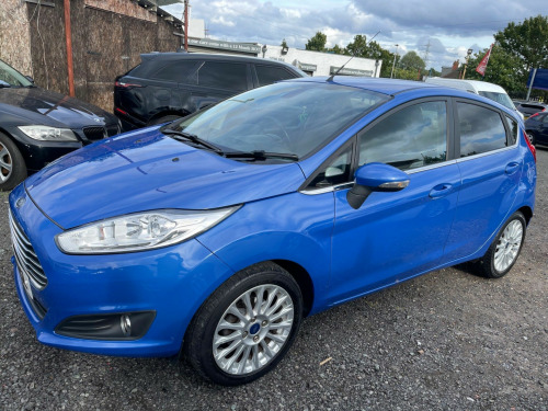 Ford Fiesta  TITANIUM 5-Door