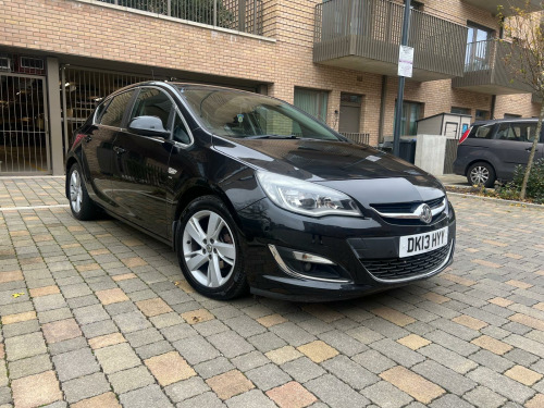 Vauxhall Astra  1.6 16v SRi Euro 5 5dr