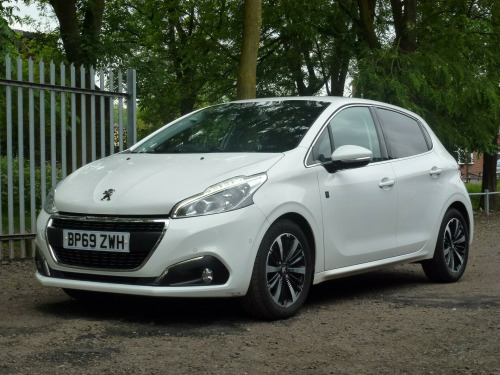 Peugeot 208  1.5 BlueHDi Tech Edition 5dr [5 Speed]