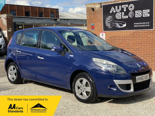 Renault Scenic  1.9 dCi Dynamique TomTom Euro 5 5dr