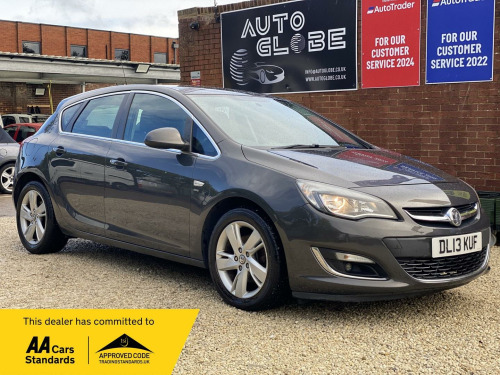 Vauxhall Astra  2.0 CDTi ecoFLEX SRi Euro 5 (s/s) 5dr