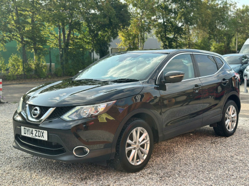 Nissan Qashqai  1.2 DIG-T Acenta Premium 2WD Euro 5 (s/s) 5dr