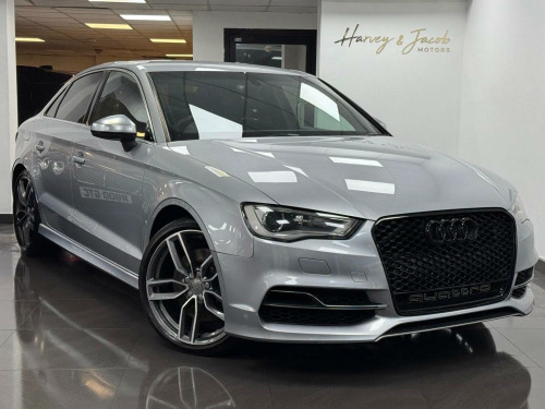 Audi S3  2.0 TFSI S Tronic quattro Euro 6 (s/s) 4dr