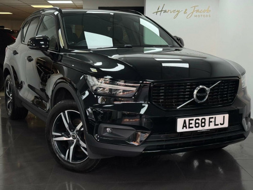 Volvo XC40  1.5 T3 R-Design Euro 6 (s/s) 5dr