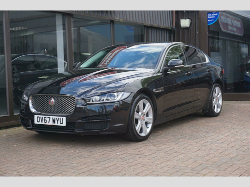 Jaguar XE  2.0d Portfolio Auto Euro 6 (s/s) 4dr