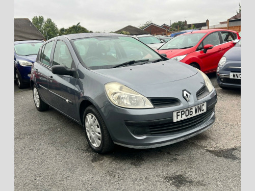 Renault Clio  1.6 VVT Expression 5dr