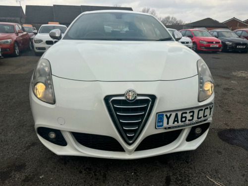 Alfa Romeo Giulietta  2.0 JTDM-2 Sportiva Euro 5 (s/s) 5dr