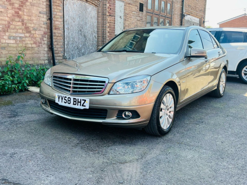 Mercedes-Benz C-Class C220 2.1 C220 CDI Elegance Auto Euro 4 4dr
