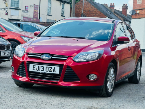 Ford Focus  1.6 TDCi Titanium Euro 5 (s/s) 5dr