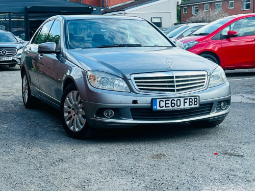Mercedes-Benz C-Class C220 2.1 C220 CDI BlueEfficiency Elegance Auto Euro 5 4dr