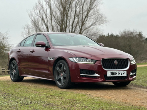 Jaguar XE  2.0d R-Sport Auto AWD Euro 6 (s/s) 4dr