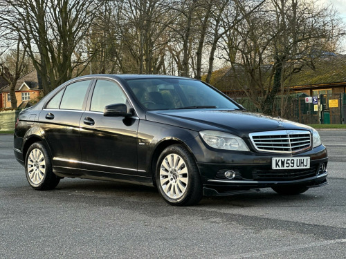 Mercedes-Benz C-Class C180 1.8 C180 BlueEfficiency Elegance Auto Euro 5 4dr