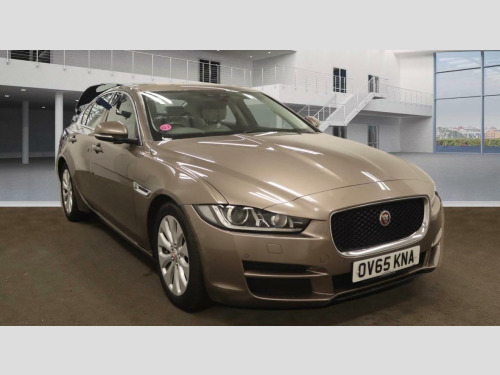 Jaguar XE  2.0d Portfolio Auto Euro 6 (s/s) 4dr