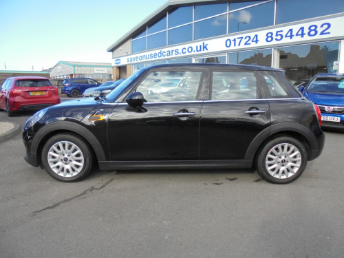 MINI Hatchback  1.5 Cooper D 5dr