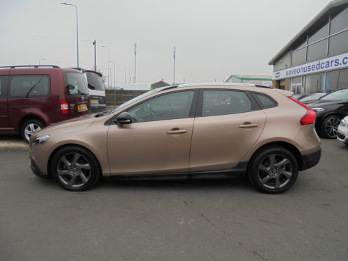 Volvo V40  D2 Cross Country Lux 5dr Powershift