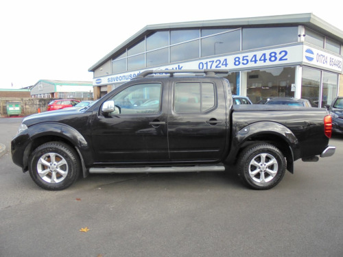 Nissan Navara  Double Cab Pick Up Tekna 2.5dCi 190 4WD