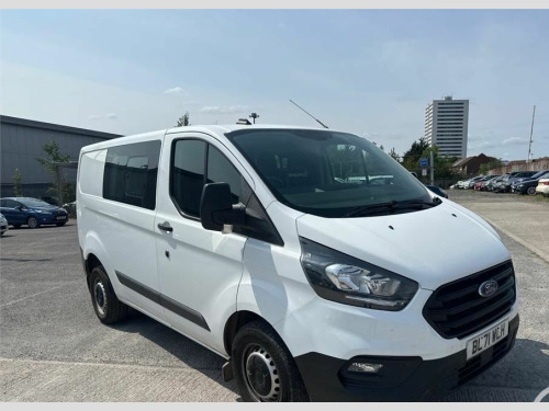 Ford Transit Custom  2.0 EcoBlue 105ps Low Roof D/Cab Leader Van