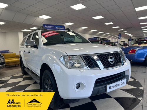 Nissan Navara  DCI TEKNA 4X4 SHR DCB AUTO DIESEL 77000 MILES