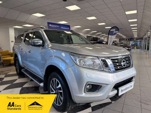 Nissan Navara  DCI TEKNA 4X4 SHR DCB DIESEL MANUAL 123000 MILES