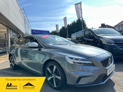 Volvo V40  T2 R-DESIGN NAV PLUS AUTO PETROL 59000 MILES