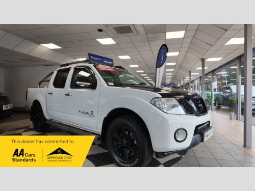 Nissan Navara  DCI SALOMON 4X4 SHR DCB 