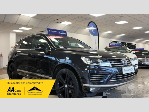 Volkswagen Touareg  V6 R-LINE PLUS TDI BLUEMOTION TECHNOLOGY SAT NAV LEATHER PANO ROOF AUTO DIE 