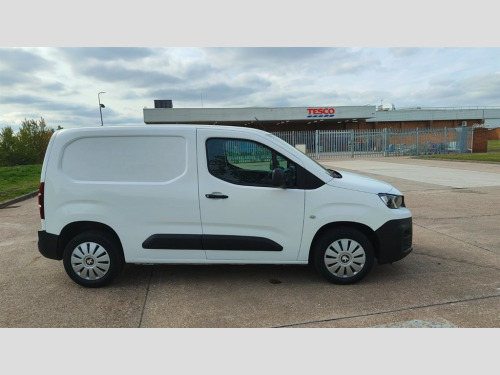 Peugeot Partner  1.5 BlueHDi 1000 Professional Standard Panel Van 5dr Diesel Manual SWB Euro