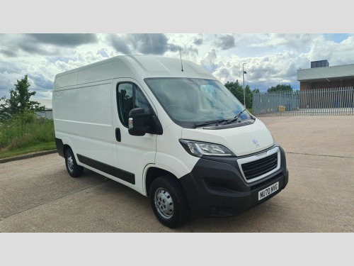 Peugeot Boxer  2.2 BlueHDi 335 Professional Panel Van 5dr Diesel Manual L2 H2 Euro 6 (s/s)