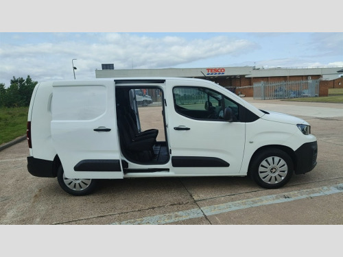 Peugeot Partner  1.5 BlueHDi 950 Professional Long Panel Van 6dr Diesel Manual LWB Euro 6 (1