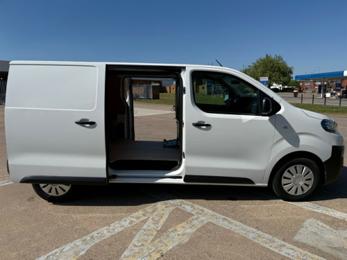 Peugeot Expert  2.0 BlueHDi 1400 Professional Standard Panel Van 6dr Diesel Manual MWB Euro