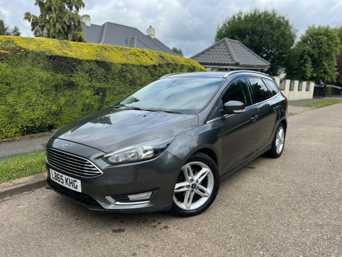 Ford Focus  TITANIUM TDCI 5-Door