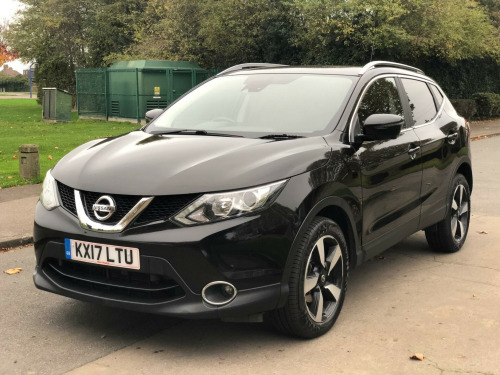 Nissan Qashqai  1.2 DIG-T N-Connecta XTRON 2WD Euro 6 (s/s) 5dr