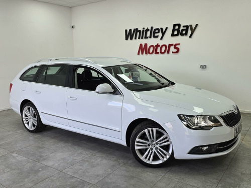 Skoda Superb  2.0 TDI Elegance Estate 5dr Diesel DSG Euro 5 (s/s) (170 ps)