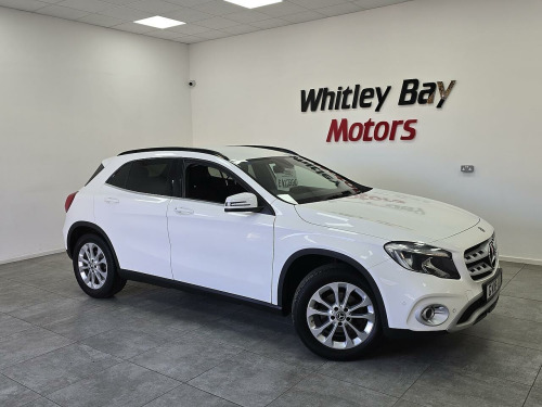Mercedes-Benz GLA-Class GLA200 1.6 GLA200 SE (Executive) SUV 5dr Petrol Manual Euro 6 (s/s) (156 ps)