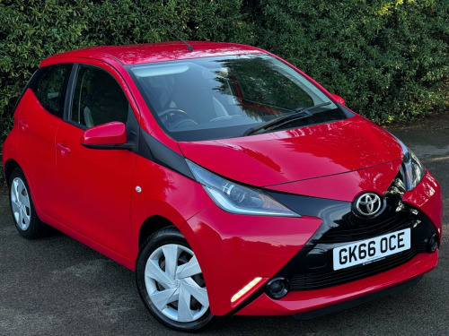 Toyota AYGO  1.0 VVT-i x-play Euro 5 5dr Euro 5