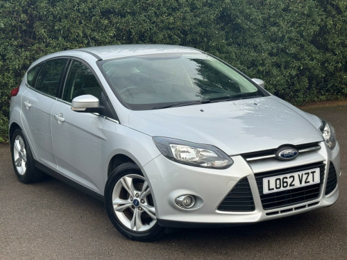 Ford Focus  1.0T EcoBoost Zetec Euro 5 (s/s) 5dr