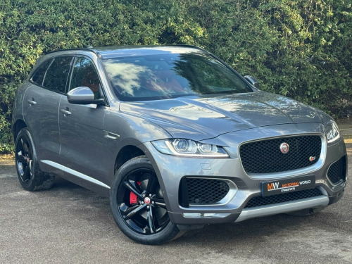 Jaguar F-PACE  3.0 D300 V6 S Auto AWD Euro 6 (s/s) 5dr