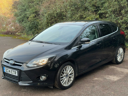 Ford Focus  1.0T EcoBoost Zetec Navigator Euro 5 (s/s) 5dr