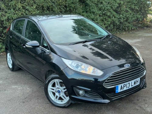 Ford Fiesta  1.0T EcoBoost Zetec Euro 5 (s/s) 5dr