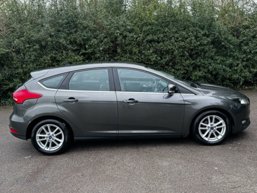 Ford Focus  1.0T EcoBoost Zetec Euro 6 (s/s) 5dr