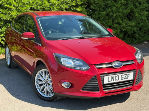 Ford Focus  1.0T EcoBoost Zetec Euro 5 (s/s) 5dr